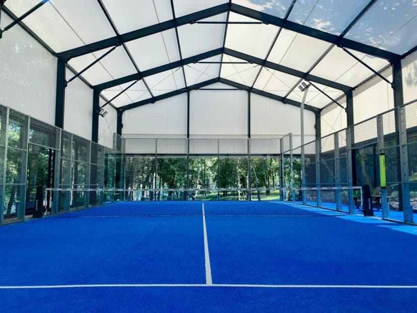 Terrain de padel indoor